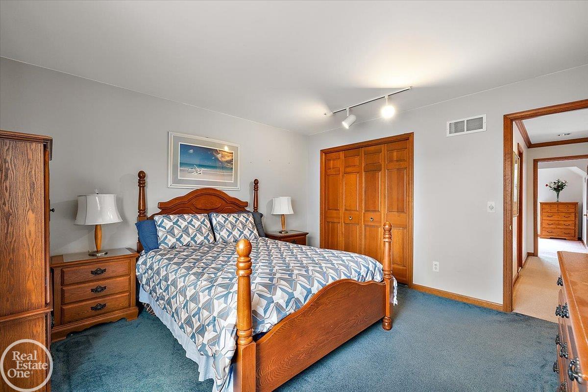 54168 Overbrook Court