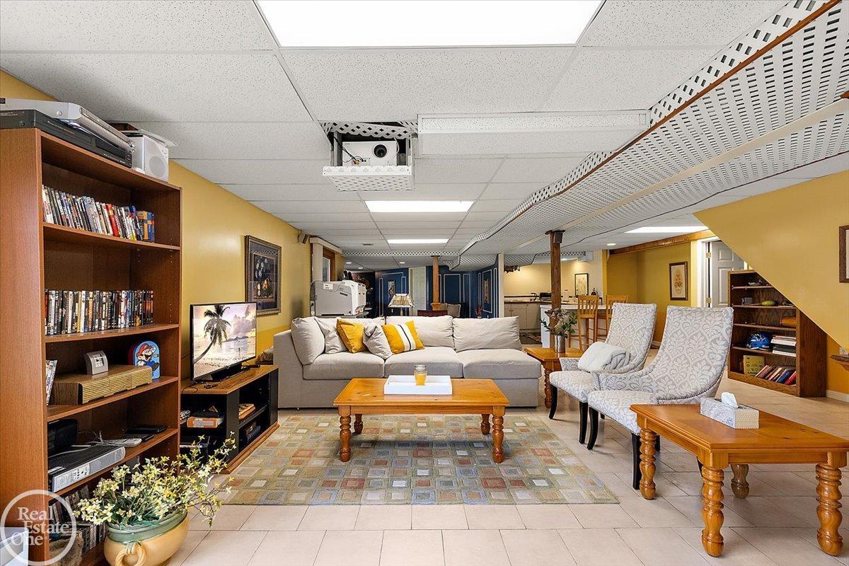 54168 Overbrook Court