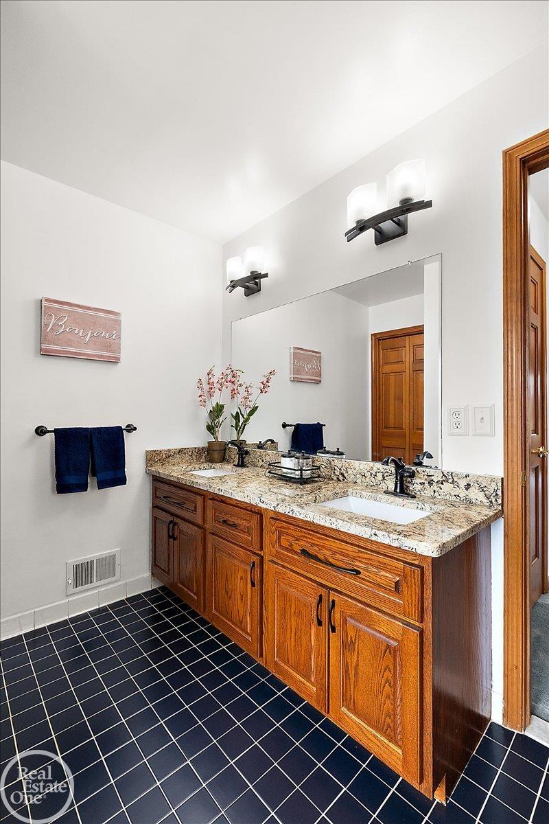 54168 Overbrook Court