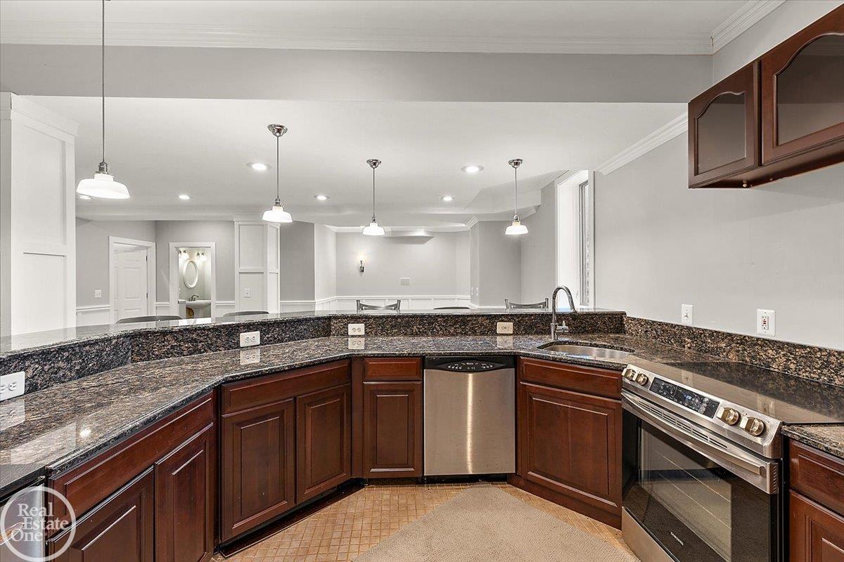 59807 Glacier Ridge N. Drive Unit 59 Unit: Unit #59