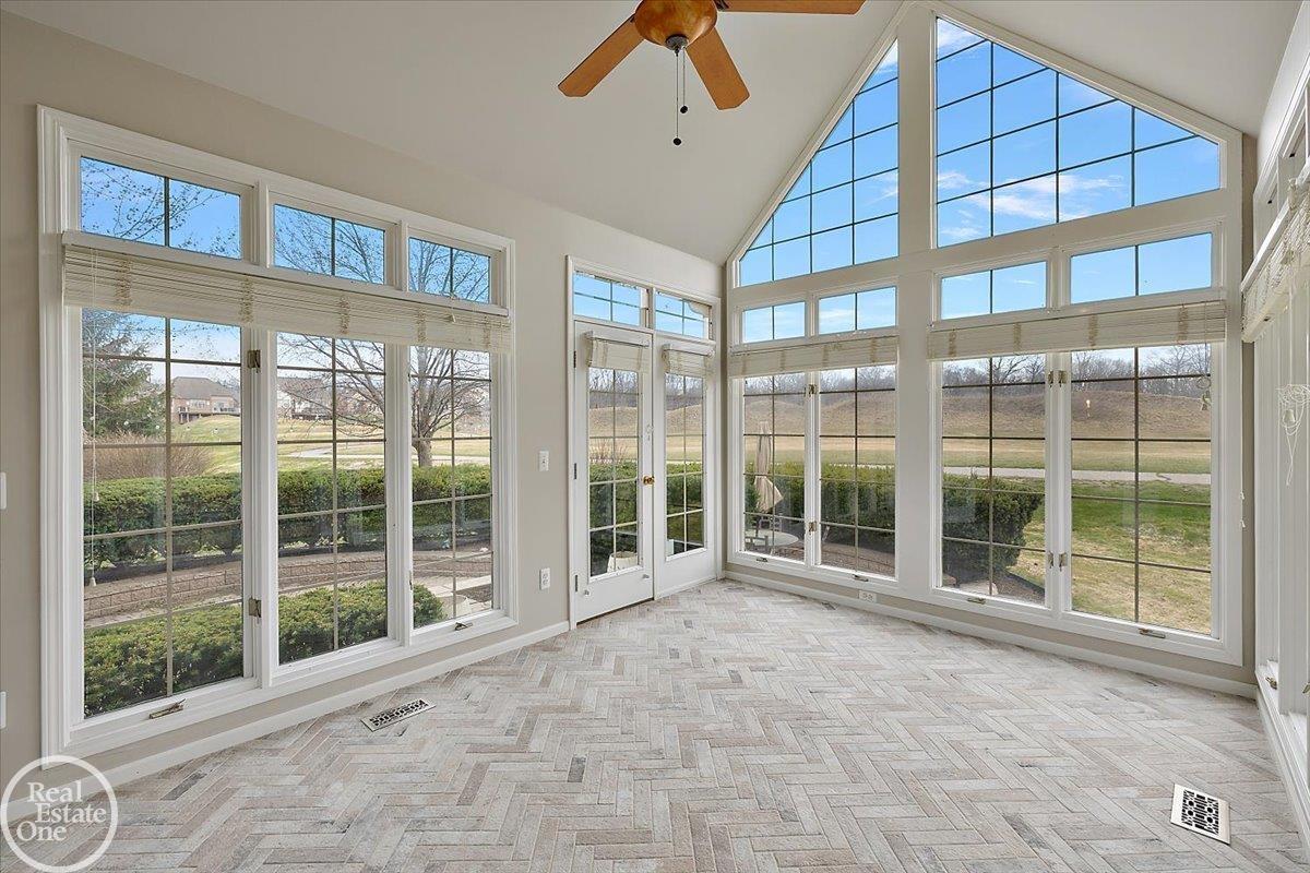 59807 Glacier Ridge N. Drive Unit 59 Unit: Unit #59