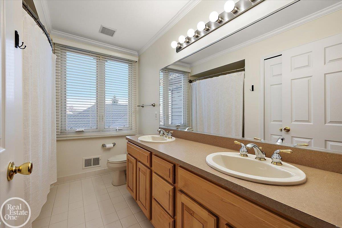 59807 Glacier Ridge N. Drive Unit 59 Unit: Unit #59