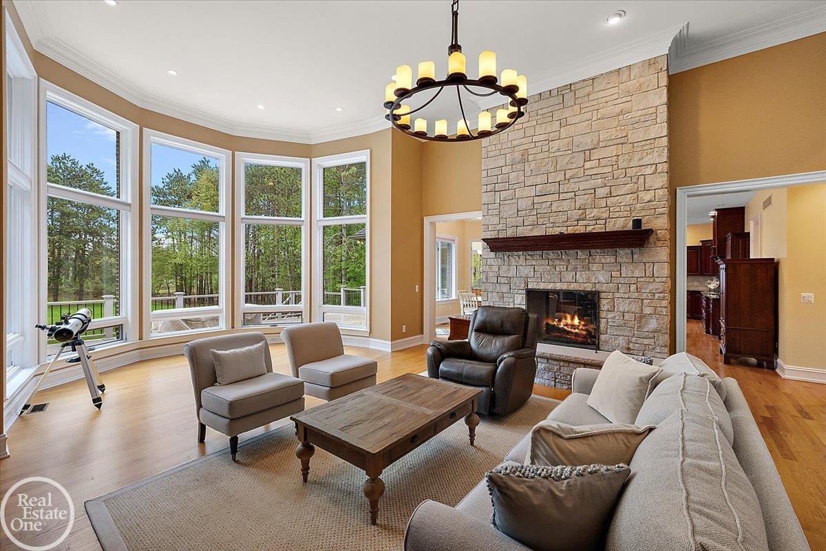 170 Fern Drive Unit 11 Unit: Unit #11
