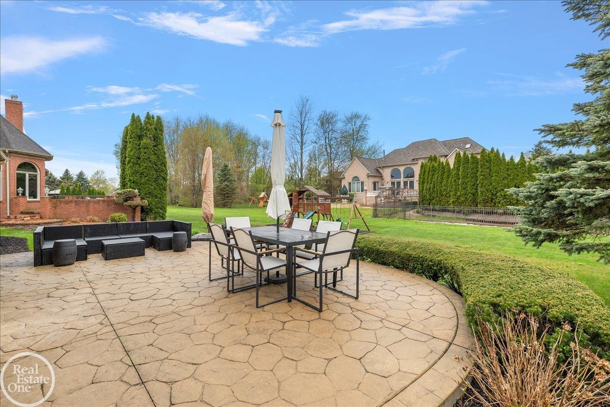 57409 Stonebriar Drive