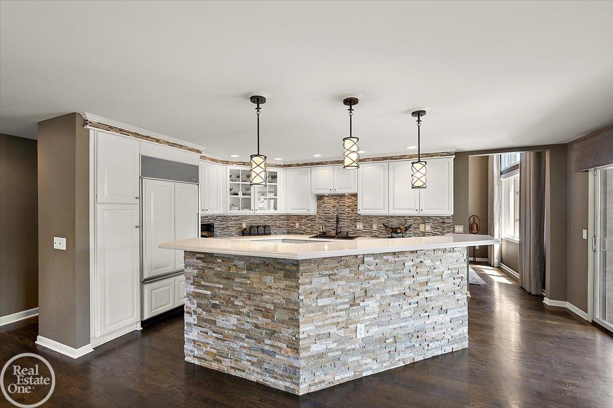 49572 Compass Point Drive