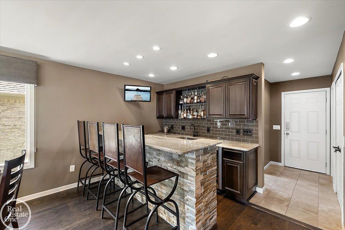 49572 Compass Point Drive