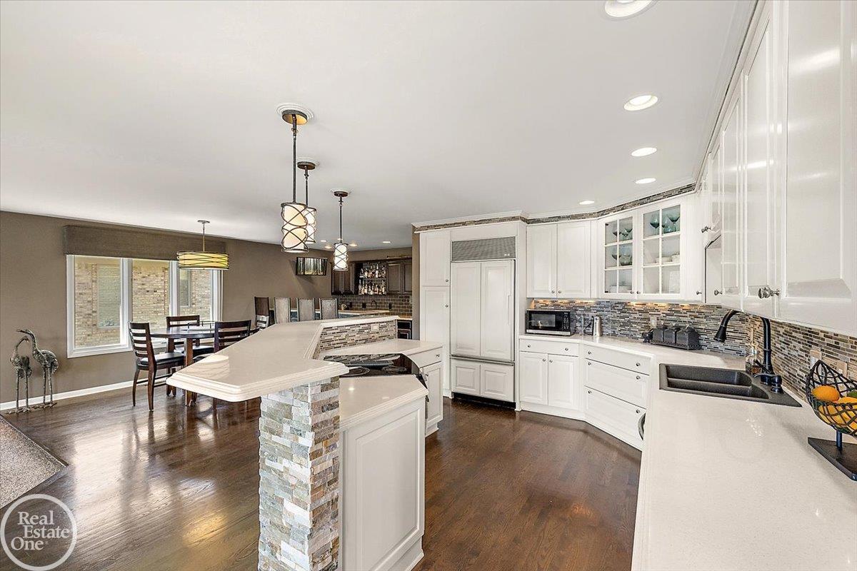49572 Compass Point Drive