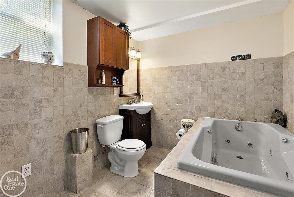 3286 Sandy Pt. Drive