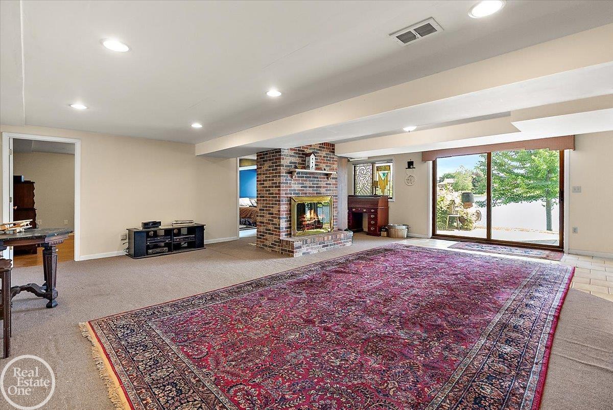 3286 Sandy Pt. Drive