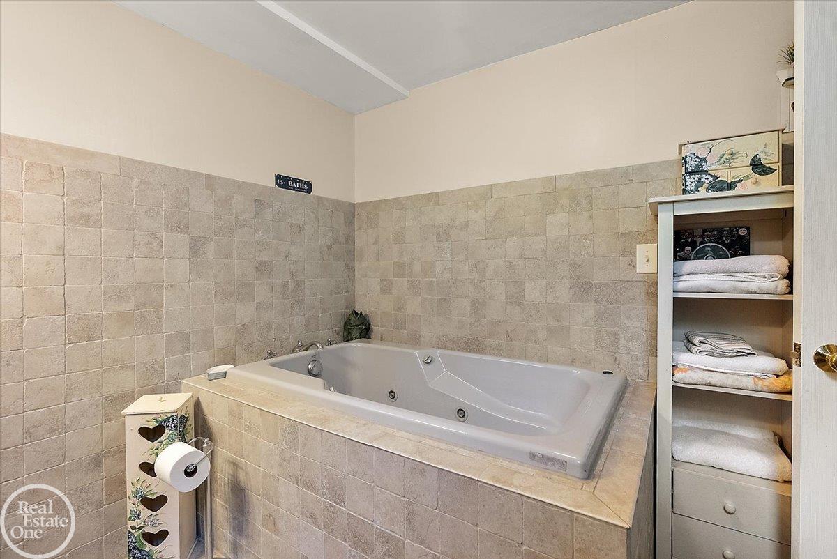 3286 Sandy Pt. Drive