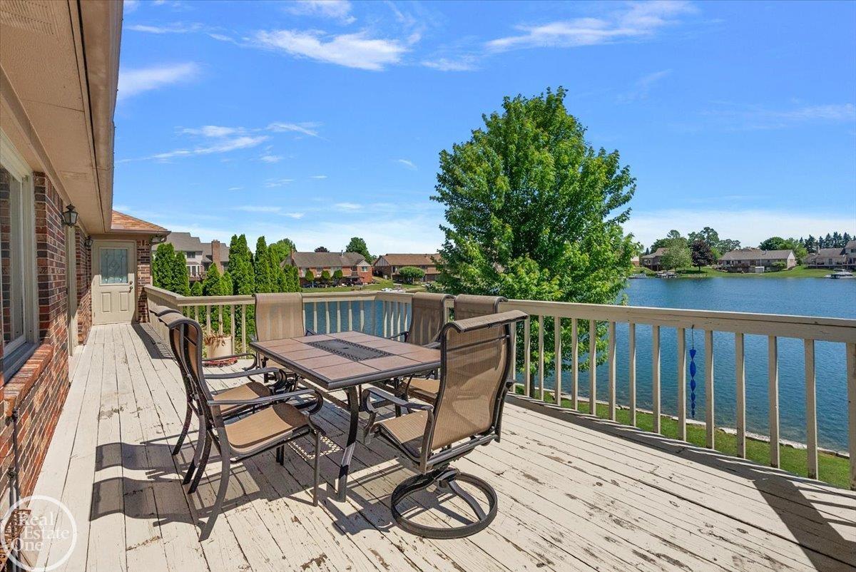 3286 Sandy Pt. Drive