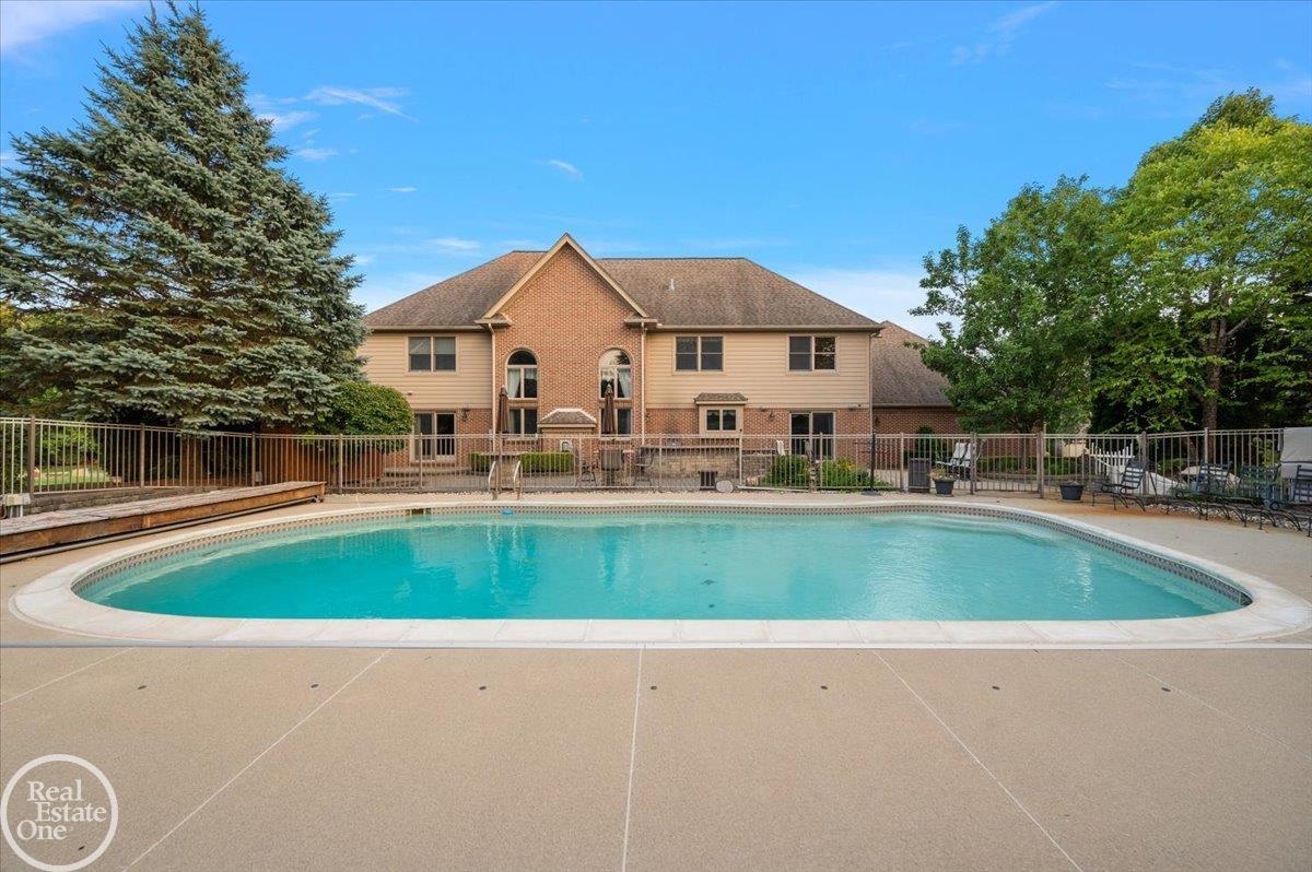 8849 Heatherwood Court