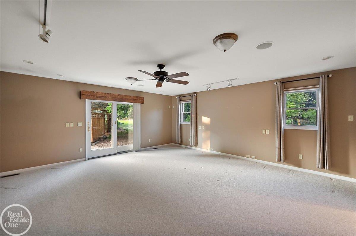 8849 Heatherwood Court