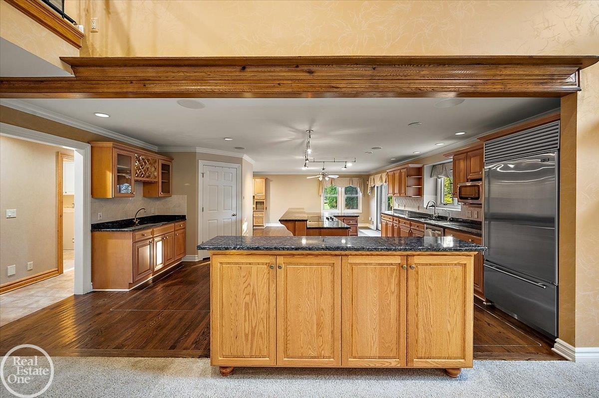 8849 Heatherwood Court
