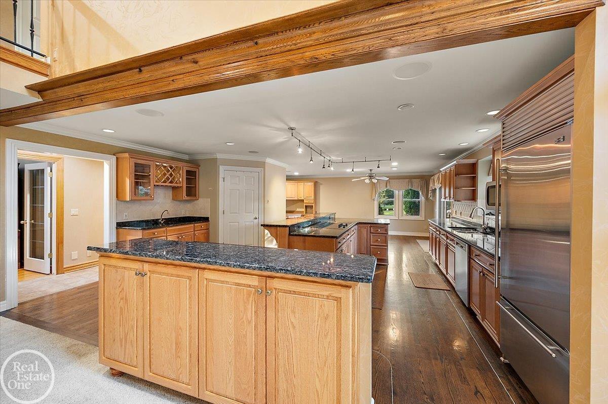 8849 Heatherwood Court