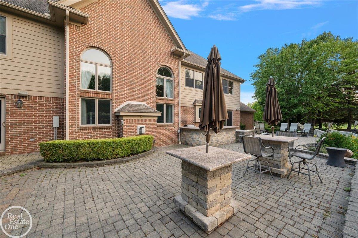 8849 Heatherwood Court