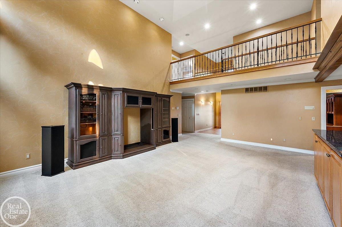 8849 Heatherwood Court