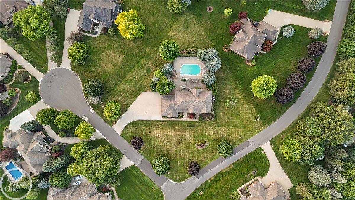 8849 Heatherwood Court