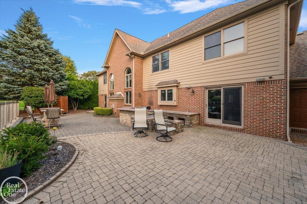 8849 Heatherwood Court