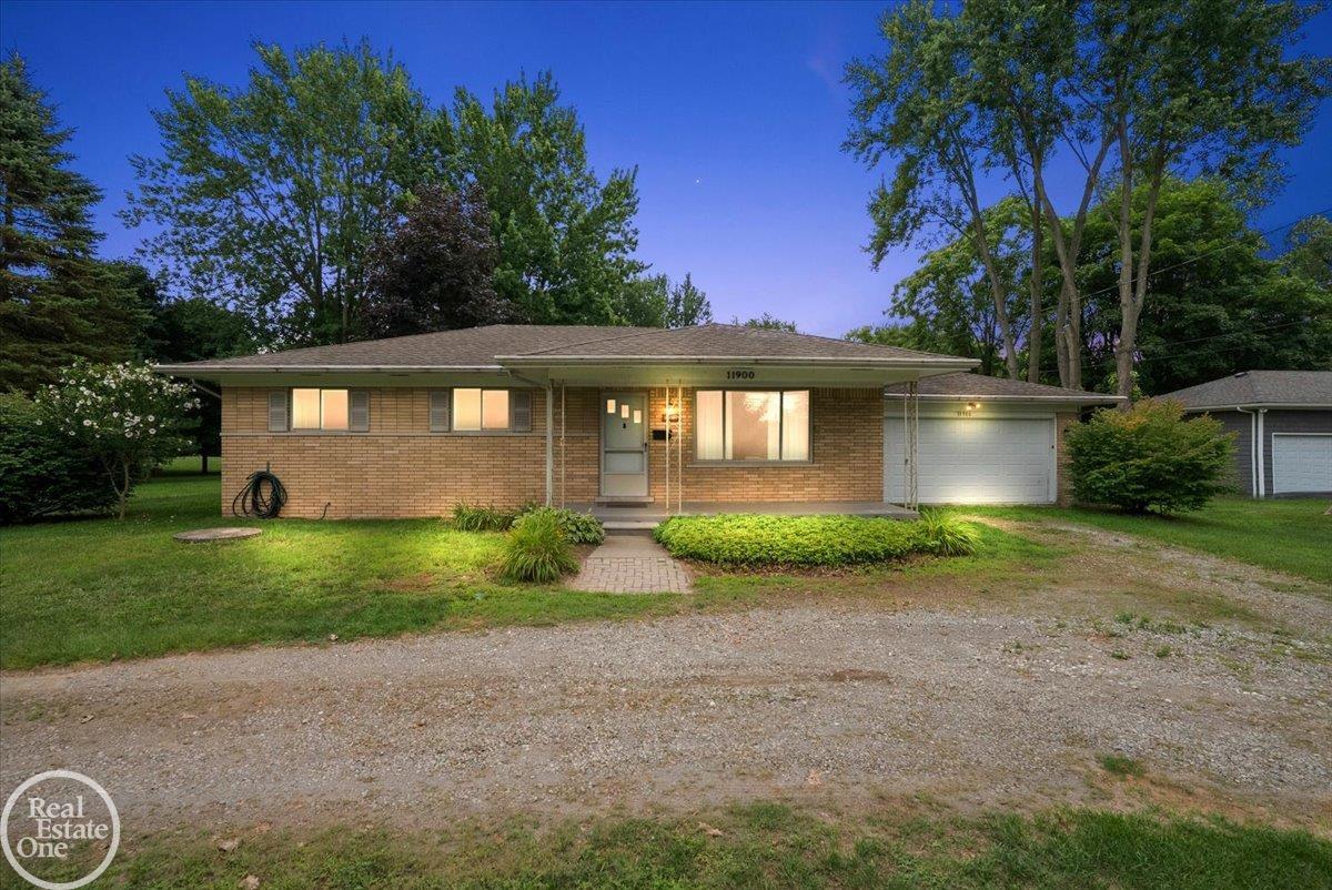 11900 27 Mile Road Washington Twp Mi Us 48094 2416 50218255