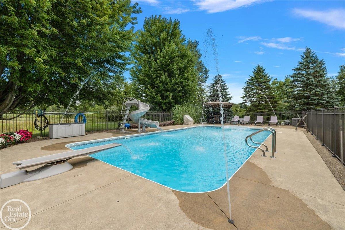 62682 Coralburst Drive Unit 16 Unit: Unit #16