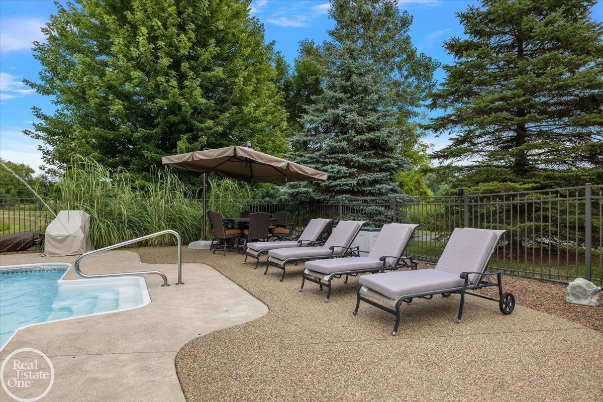 62682 Coralburst Drive Unit 16 Unit: Unit #16
