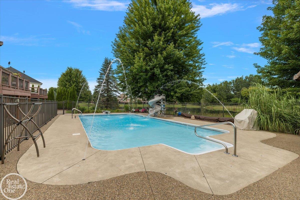 62682 Coralburst Drive Unit 16 Unit: Unit #16