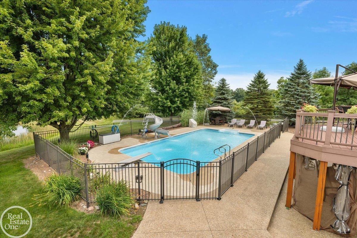 62682 Coralburst Drive Unit 16 Unit: Unit #16