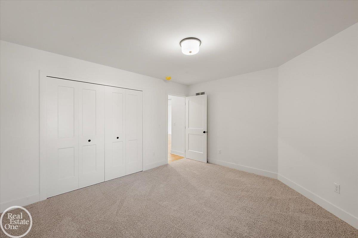 5804 Greenview Street Unit 4 Unit: Unit #4