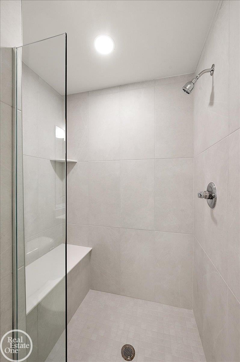 5804 Greenview Street Unit 4 Unit: Unit #4