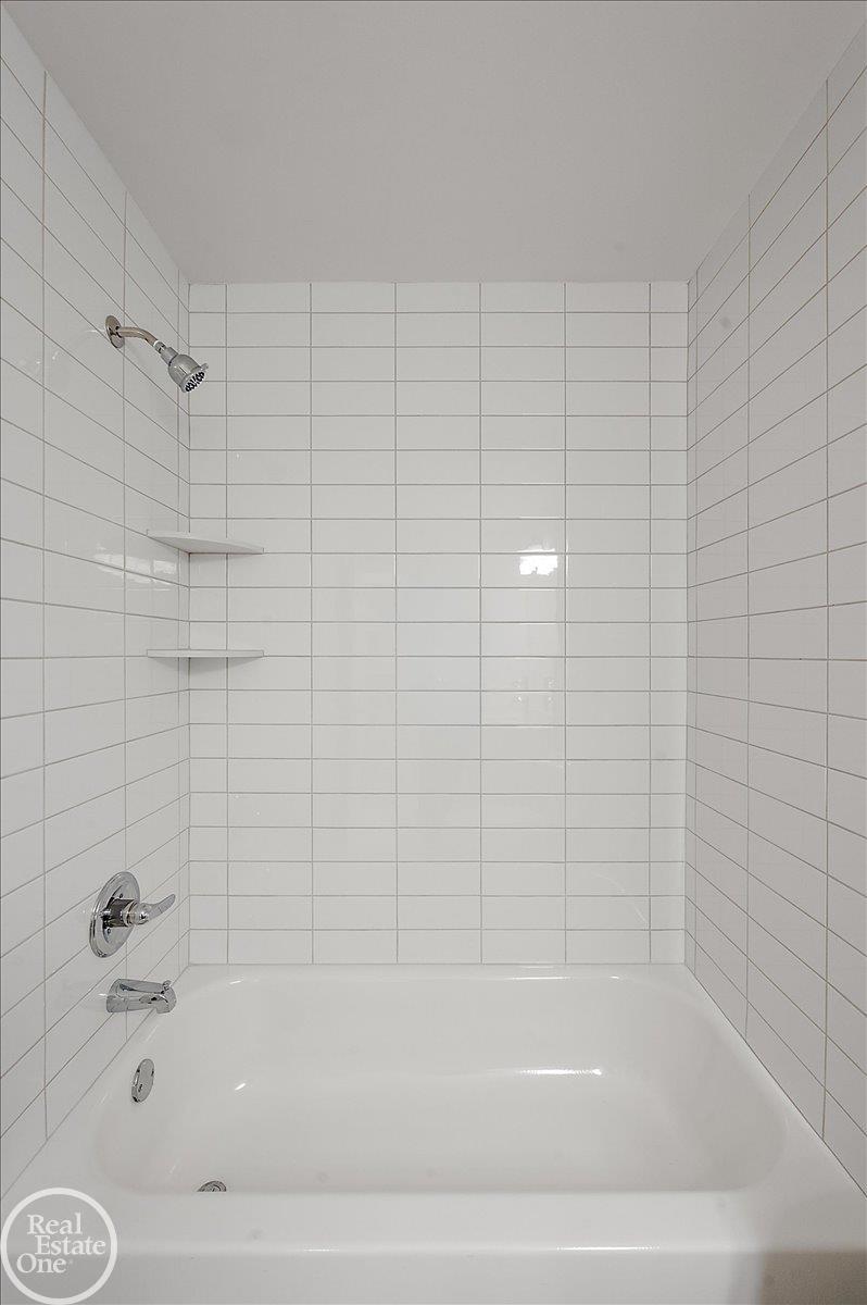 5804 Greenview Street Unit 4 Unit: Unit #4