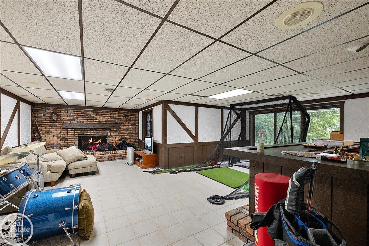 523 Ridgewood Road