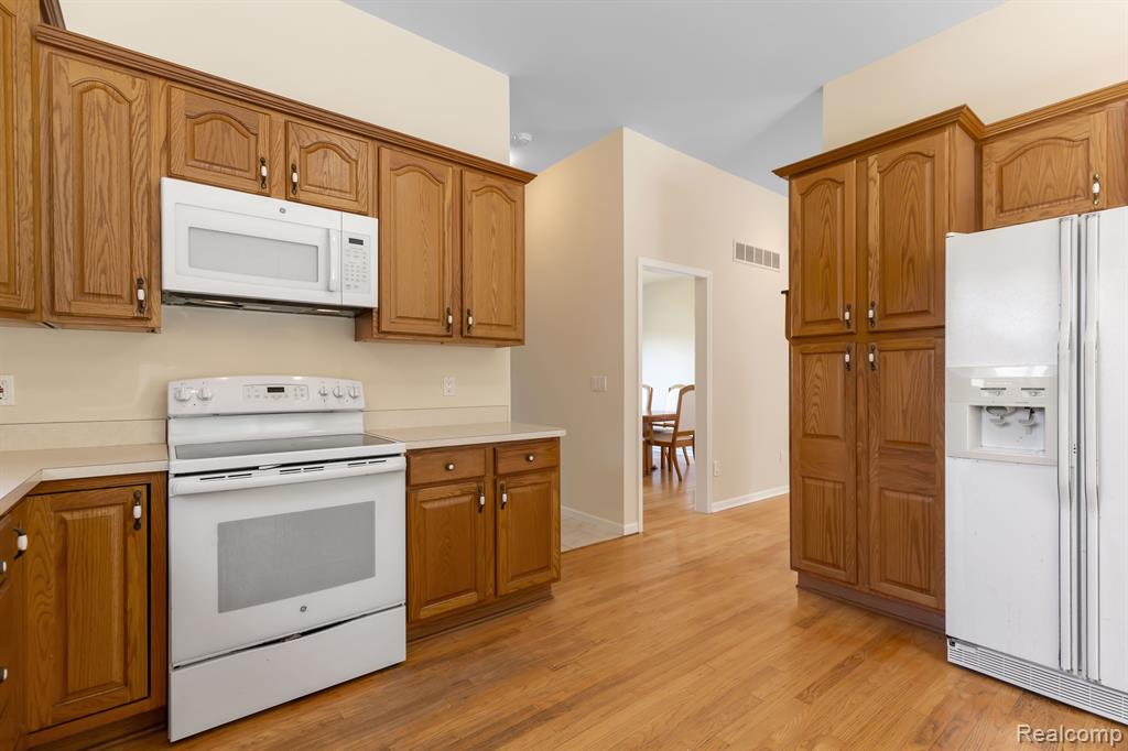 71064 Burlison Lane