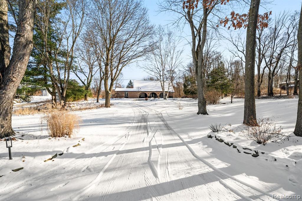 72000 Lassier Road