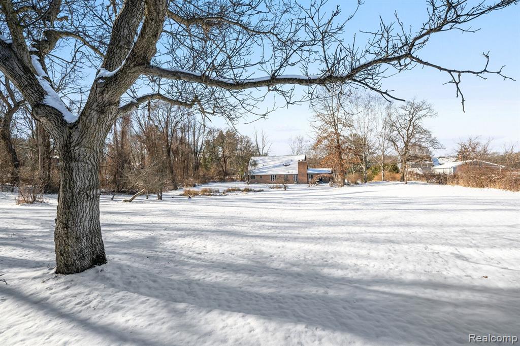 72000 Lassier Road