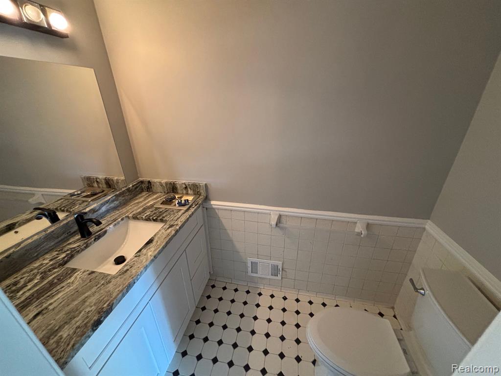 2532 Belle View Drive