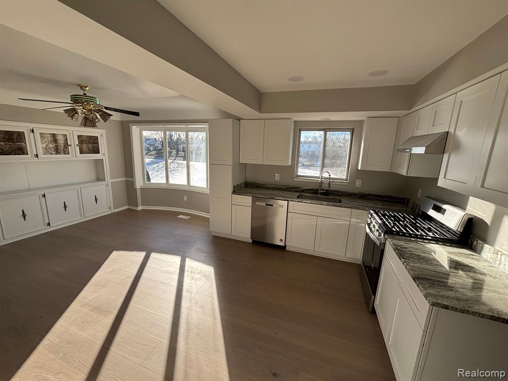 2532 Belle View Drive
