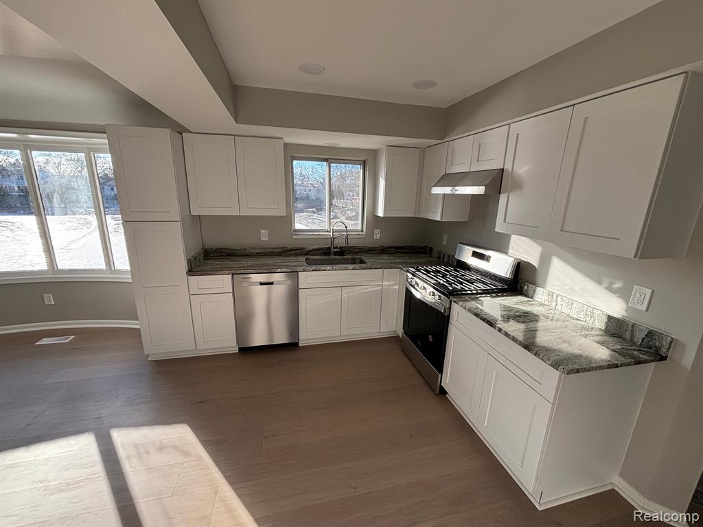 2532 Belle View Drive