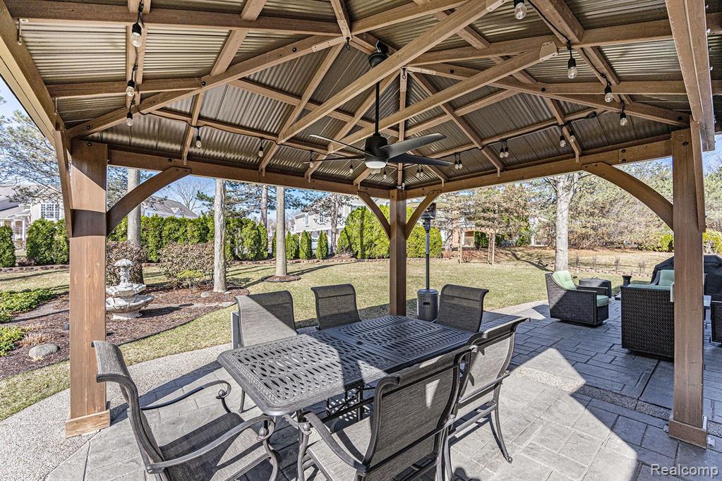 6634 Saint Andrews Drive