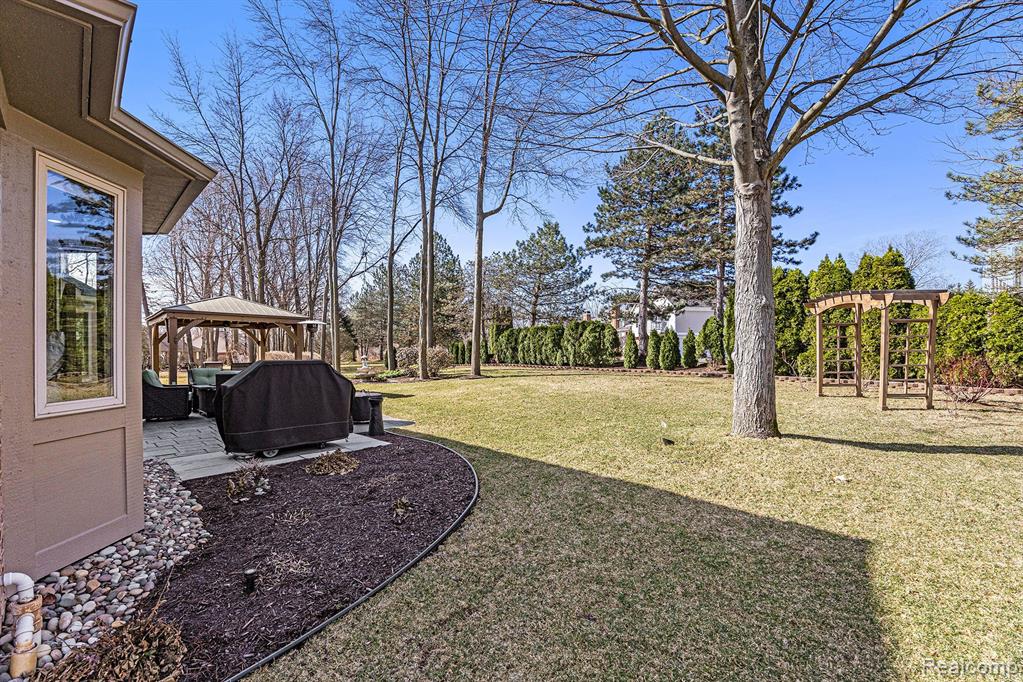 6634 Saint Andrews Drive