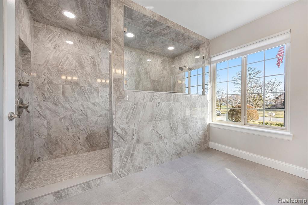 6634 Saint Andrews Drive