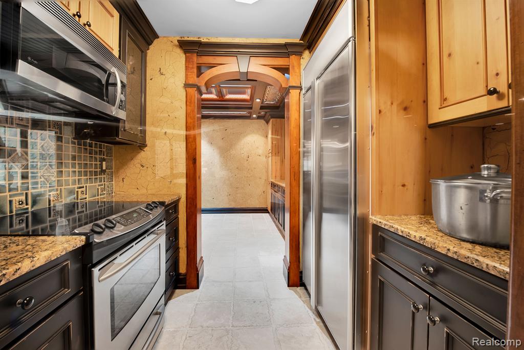 1168 Autumnview Drive