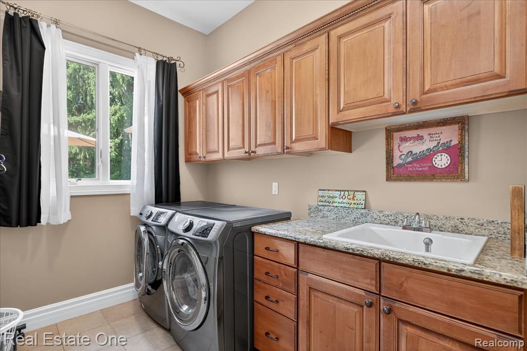 1231 Deer Path Trail