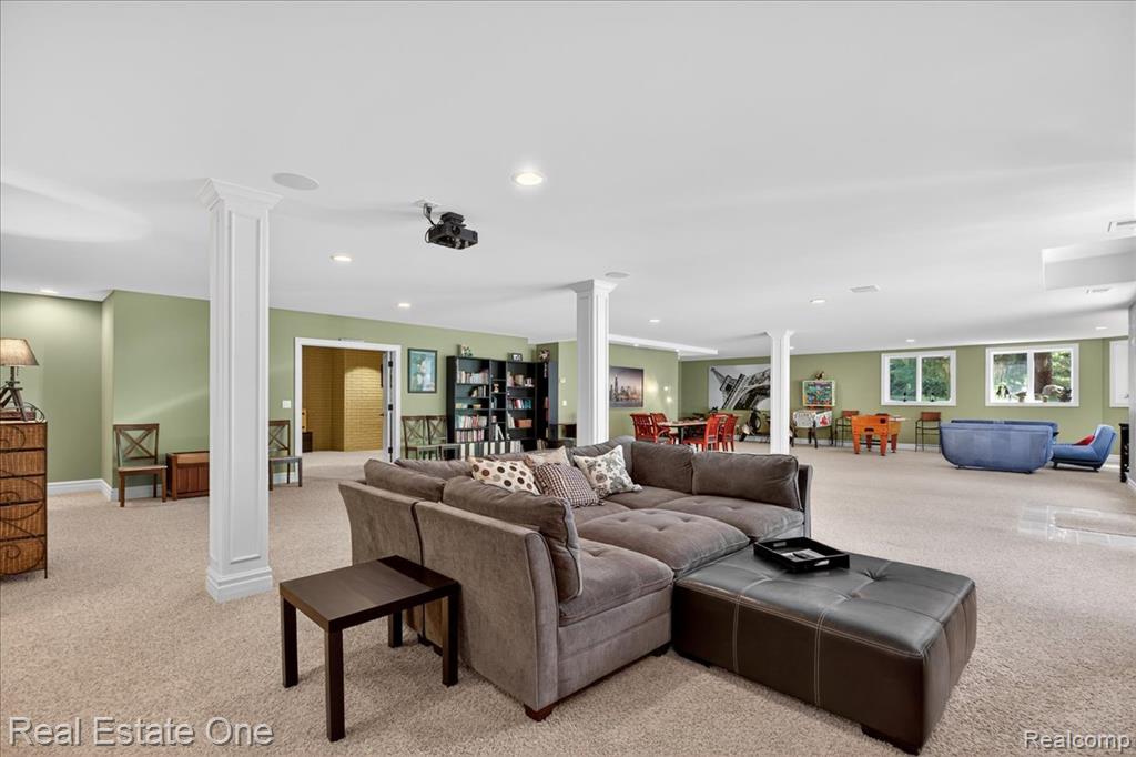 1231 Deer Path Trail