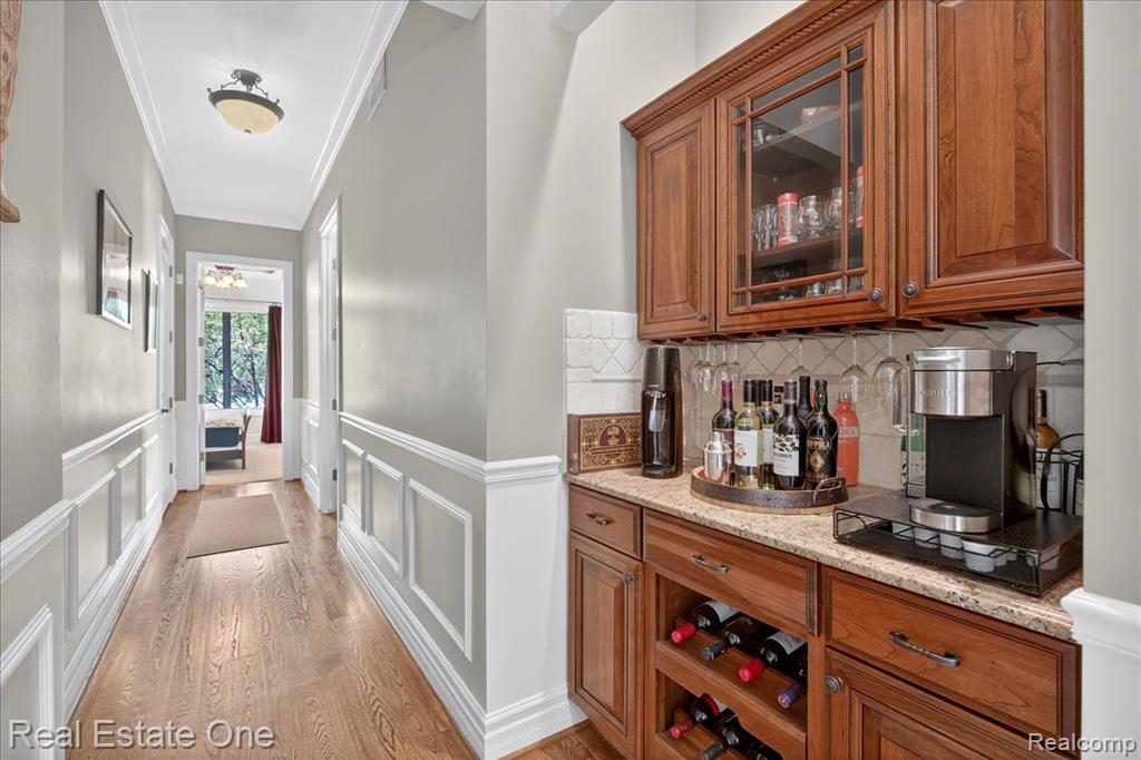 1231 Deer Path Trail
