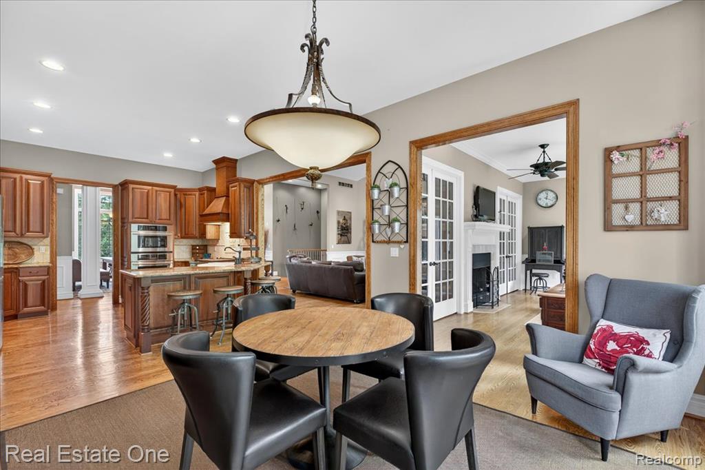 1231 Deer Path Trail