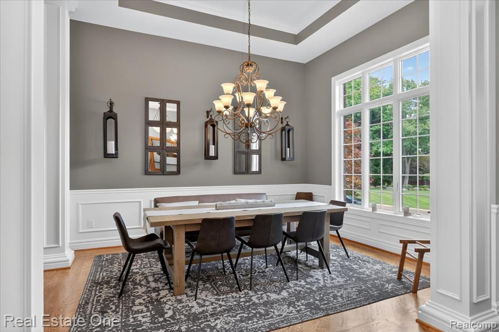 1231 Deer Path Trail