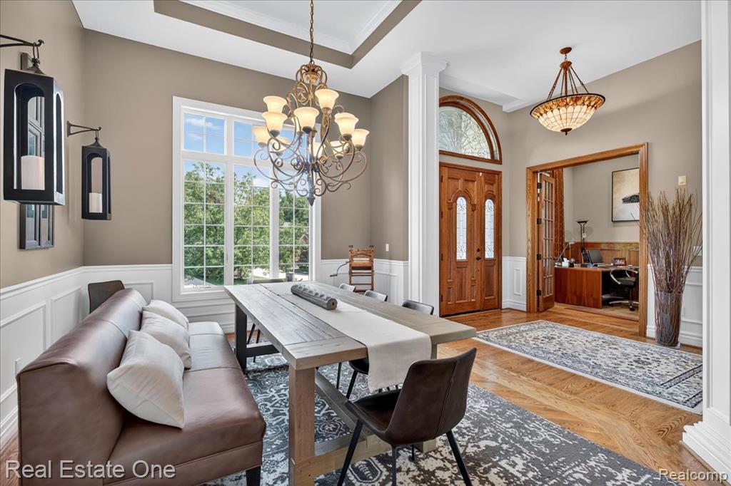 1231 Deer Path Trail