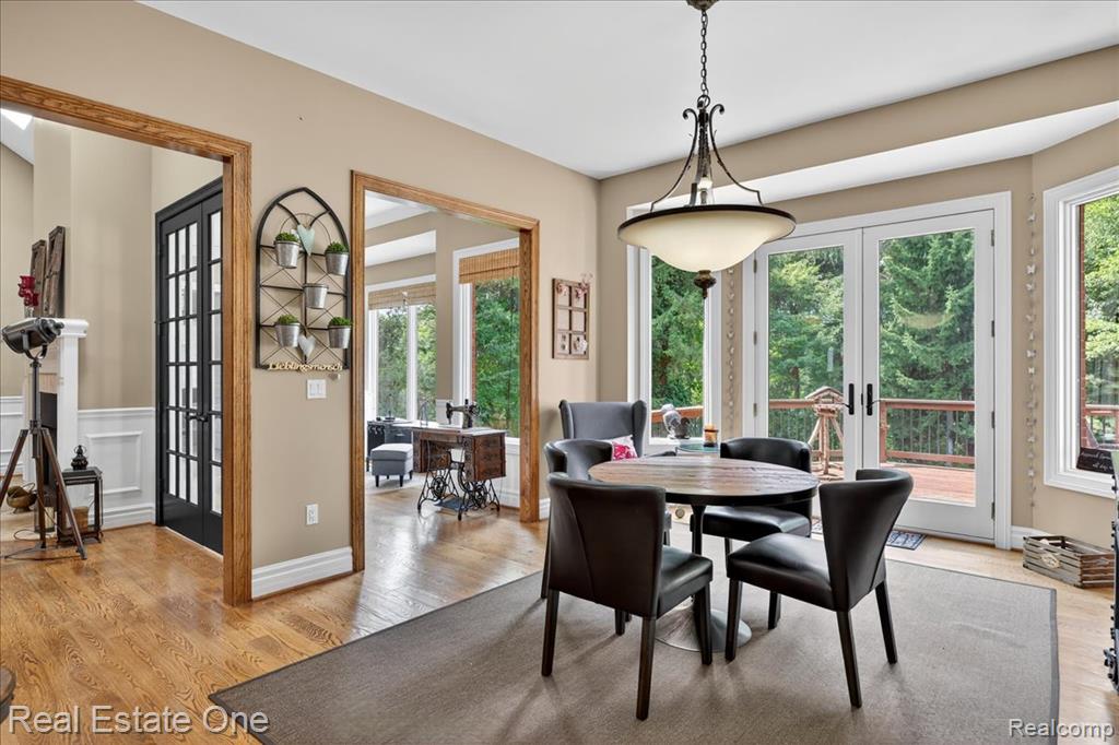 1231 Deer Path Trail