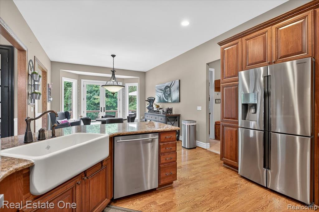 1231 Deer Path Trail